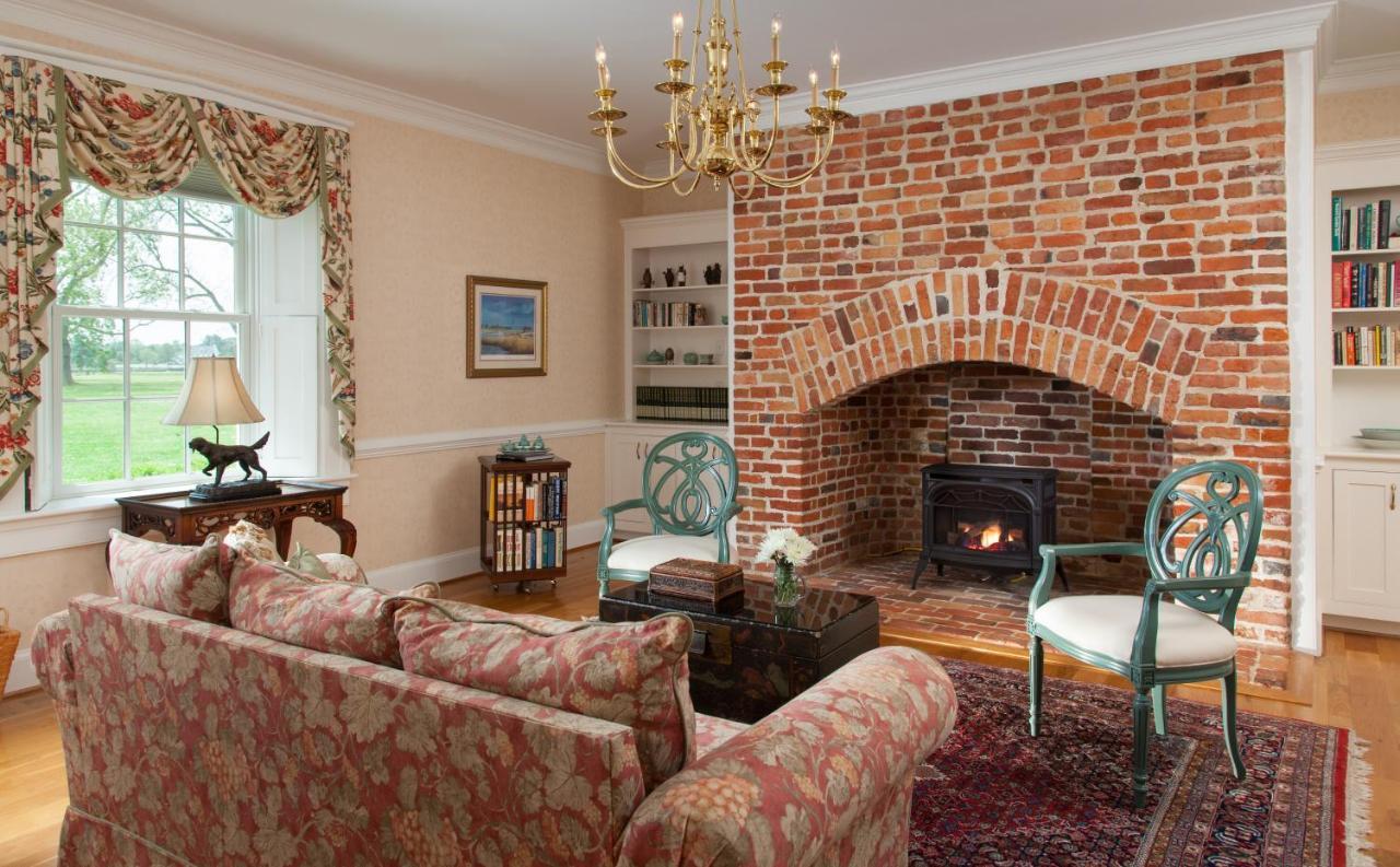 Inn At Warner Hall Gloucester Dış mekan fotoğraf